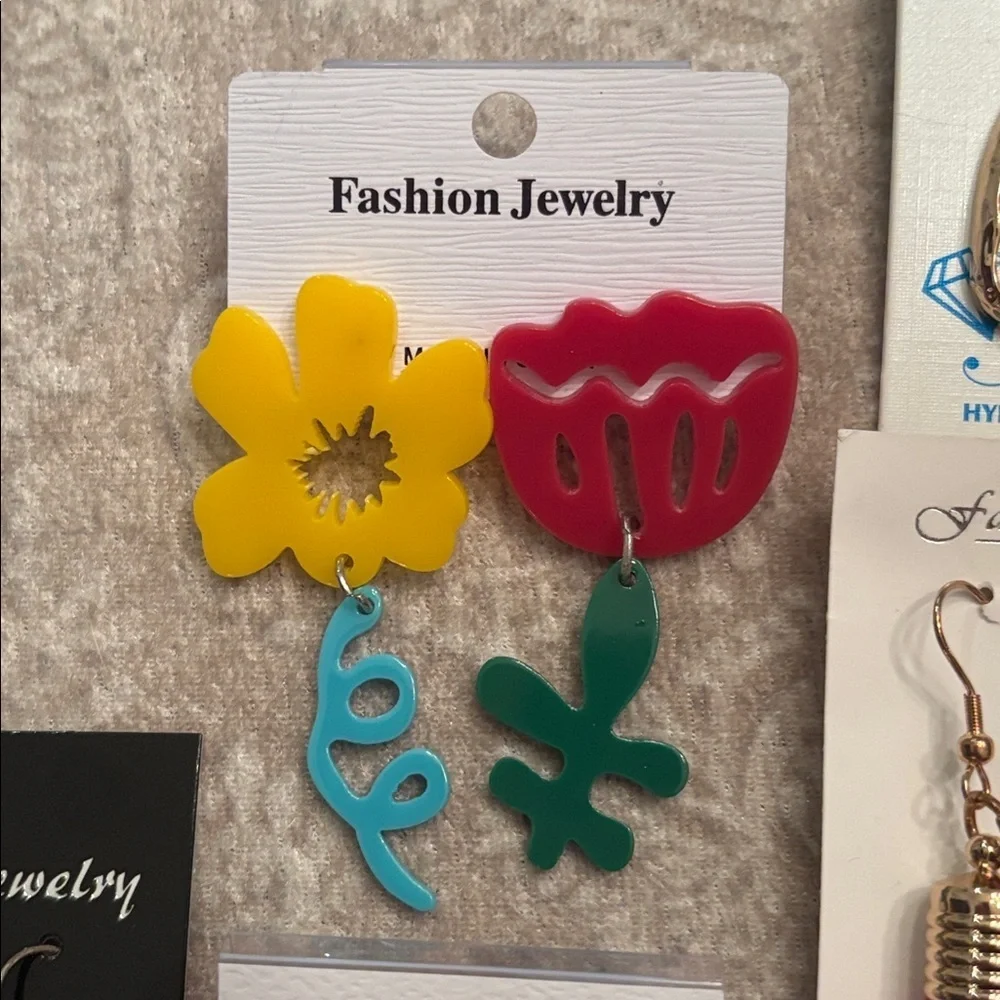 Brand New 12 Pairs of Earrings Drop Stud Tassel Beaded Shell Rhinestone Metal